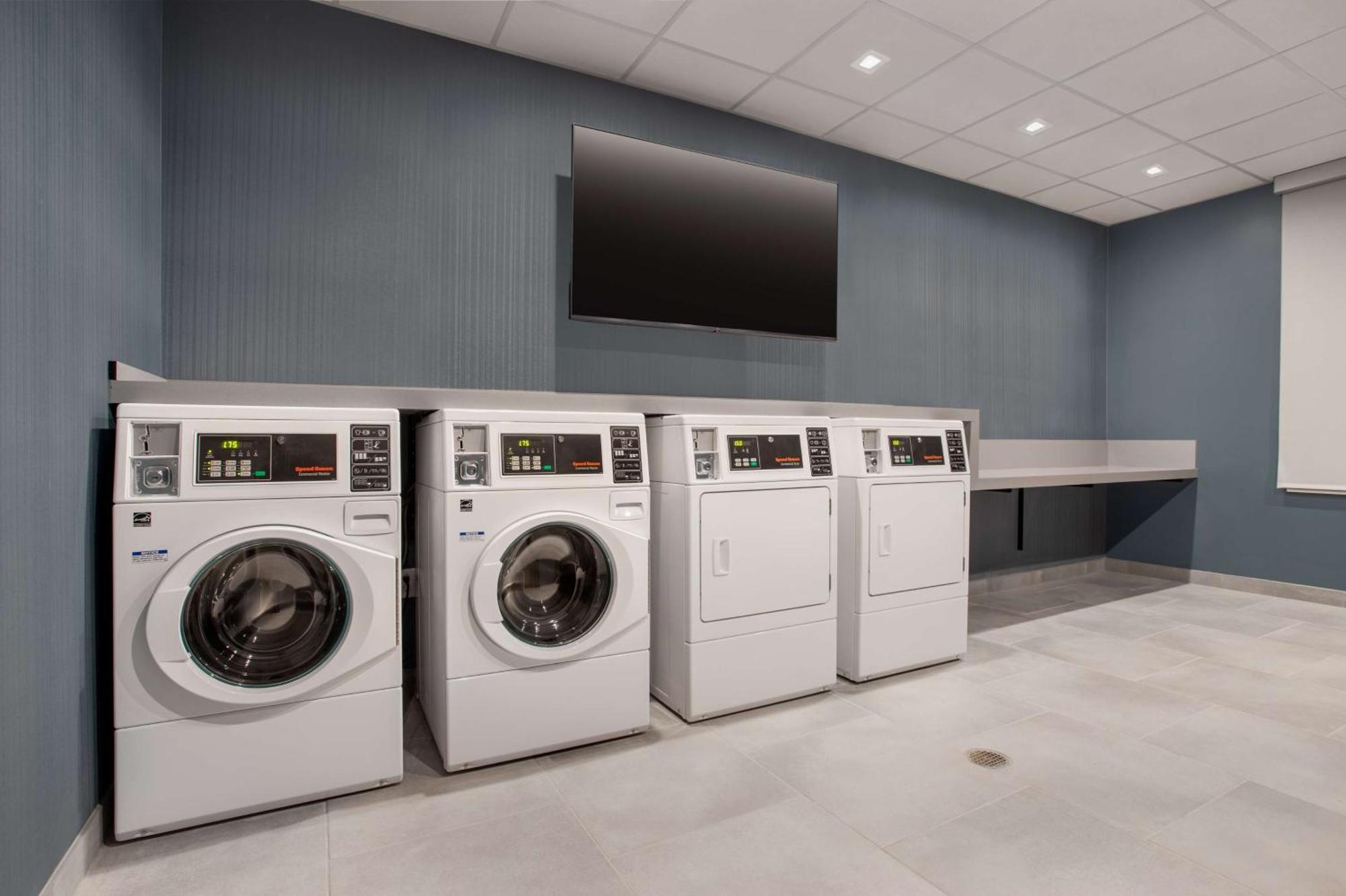 Homewood Suites By Hilton Missoula Esterno foto